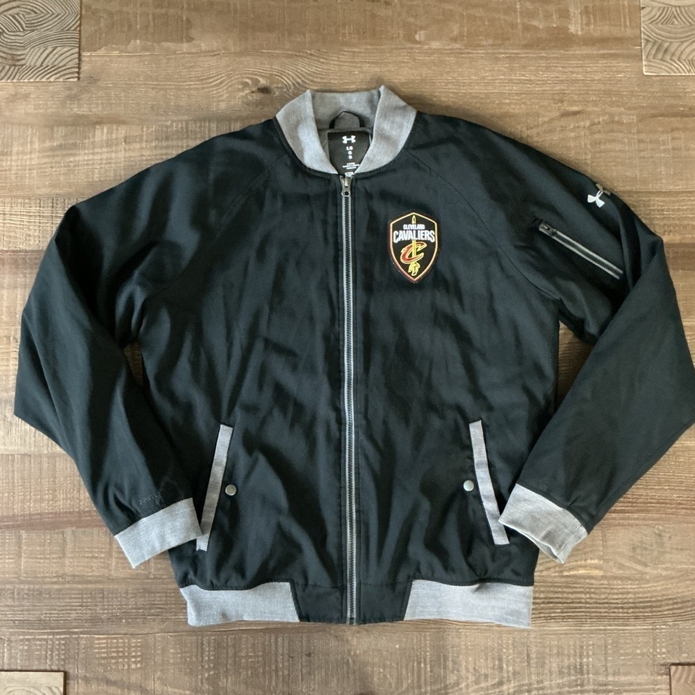 Under Armour Men’s Storm Cold Gear Cleveland Cavaliers Zip Up Jacket Large